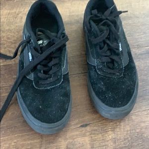 Vans boys skate shoes